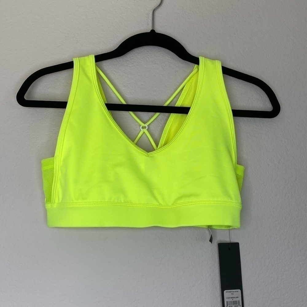 Wear it to heart studio womens bra Sz medium NWT